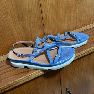 L’Amour Des Pieds Verdun sandal in shimmery baby blue
